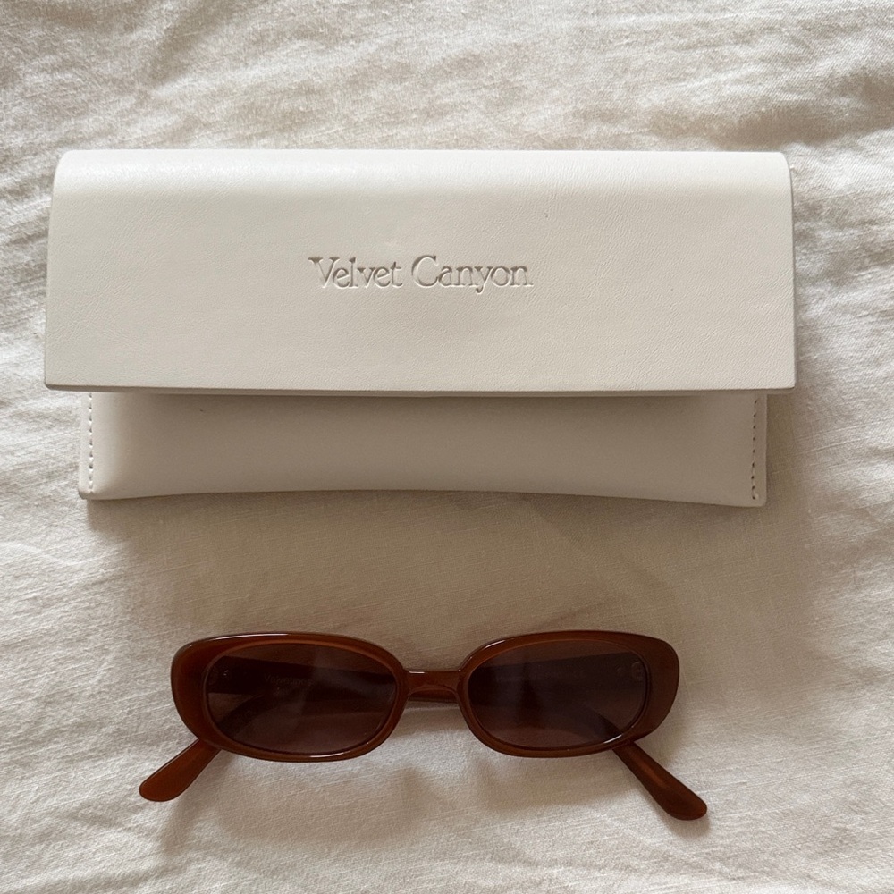 Velvet Canyon Velvetines in Chocolate